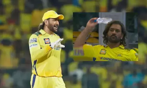 RCBvsCSK, CSKvsRCB, MSDhoni, Dhoni, ChennaiSuperKings, DhoniHitting, MS Dhoni did not break anything Chennai fielding coach rubbishes rumours