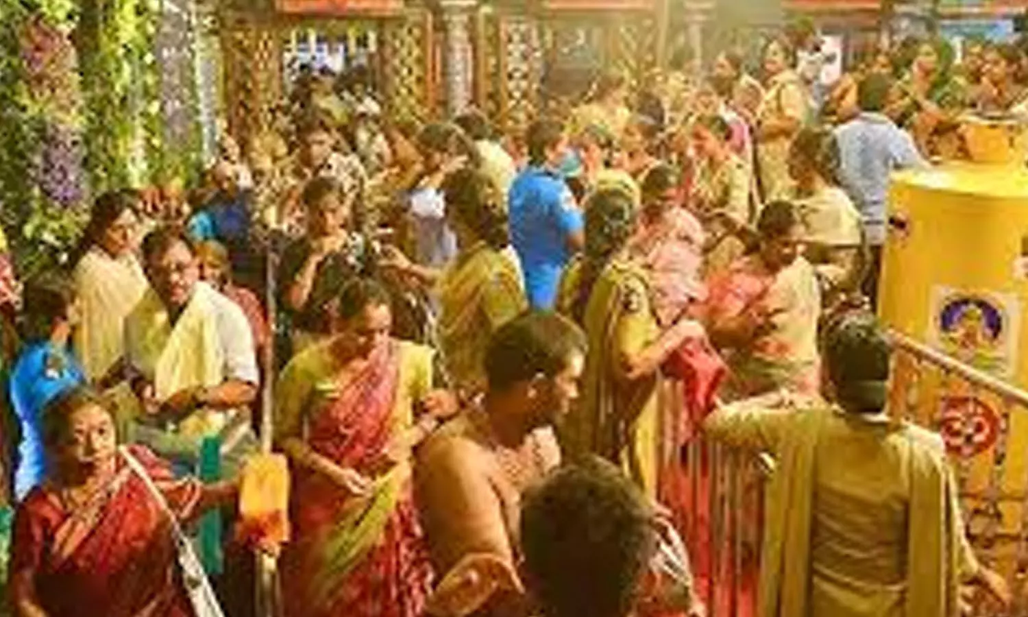 sarannavaratri celebrations, mahalakshmi devi, vijayawada, indrakiladri temple timings today