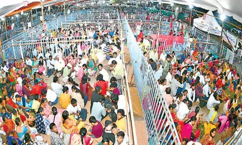 indrakiladri temple timings today, durgadevi temple in vijayawada,  mula nakshatram, vijayawada latest updates today telugu,