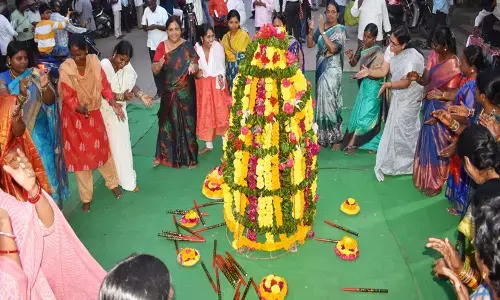 bathukamma celebrations, saddula bathukamma, tankbund,  telangana