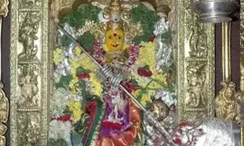 durgamma in mahishasura mardhani, devotees,indrakiladri,   vijayawada temple timings today,  vijayawada indrakiladri news today telugu