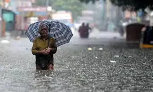heavy rains in tamil nadu, orange alert in tamil nadu, rain alert in puducherry, rain alert news latest today telugu