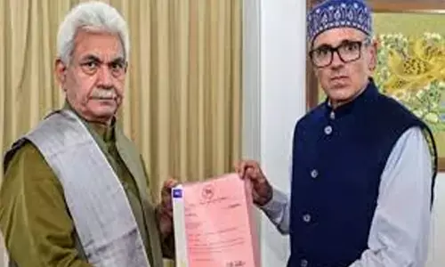 omar abdullah latest news today, chief minister,  jammu and kashmir, omar abdullah will take oath as the chief minister of jammu and kashmir today, jammu and kashmir latest news today telugu