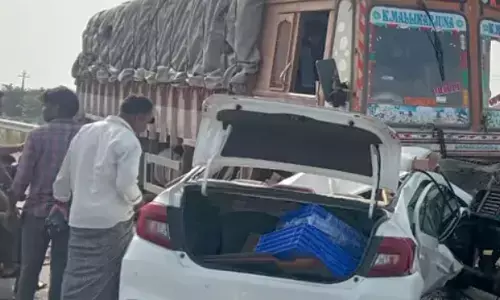 road accident, six people died, ananthpuram, andhra pradesh