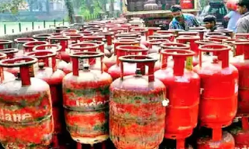 oil companies, reduce,  prices, gas cylinder