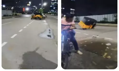 AutoRikshaw, hyderabad, SocialMedia, AutoStunts in Hyderabad, Auto rickshaw performs risky stunts on roads in Hyderabad, social medial viral news today