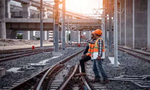 రైల్వేలో ఉద్యోగాలు.. ఏకంగా 5,647 పోస్టులలో అవకాశాలు