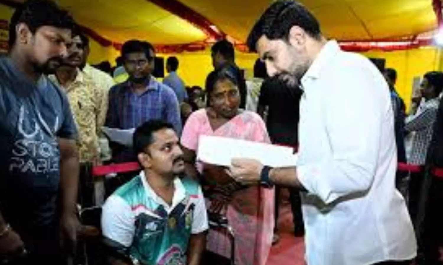 nara lokesh, minister, praja darbar, undavalli nara lokesh, minister, praja darbar, undavalli