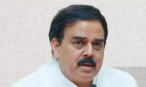 nadendla manohar, minister,  smuggling den, kakinada port