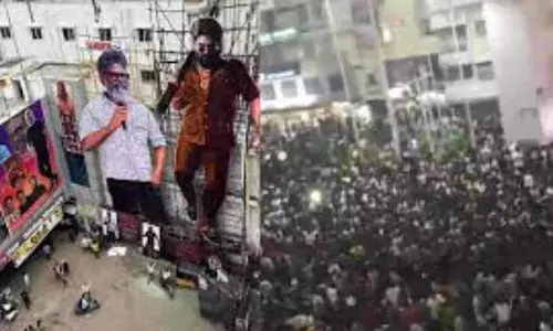 woman died,  stampede,  pushpa-2 premiere show, hyderabad