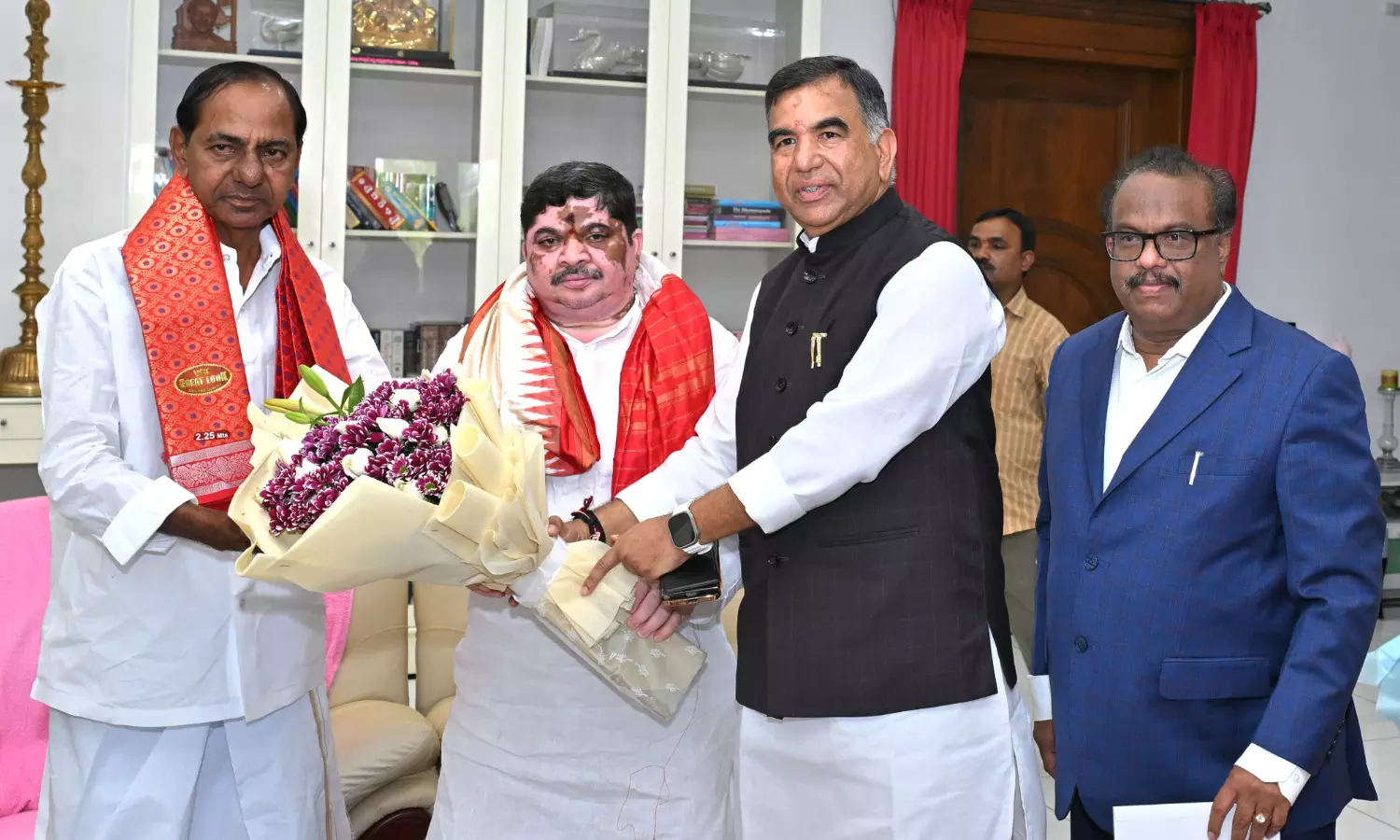 kcr,  brs chief, invitation, telangana government