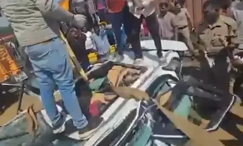 road accident, car, truck, bengaluru