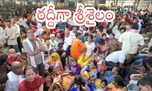 srisailam, srikalahasti, crowded, r somavati amavasya
