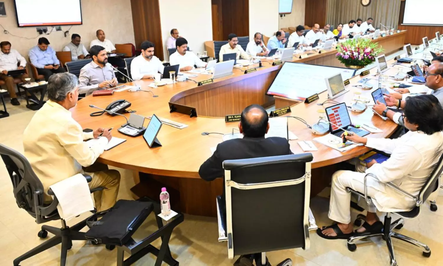 cabinet meeting, postponed, chandrababu, delhi
