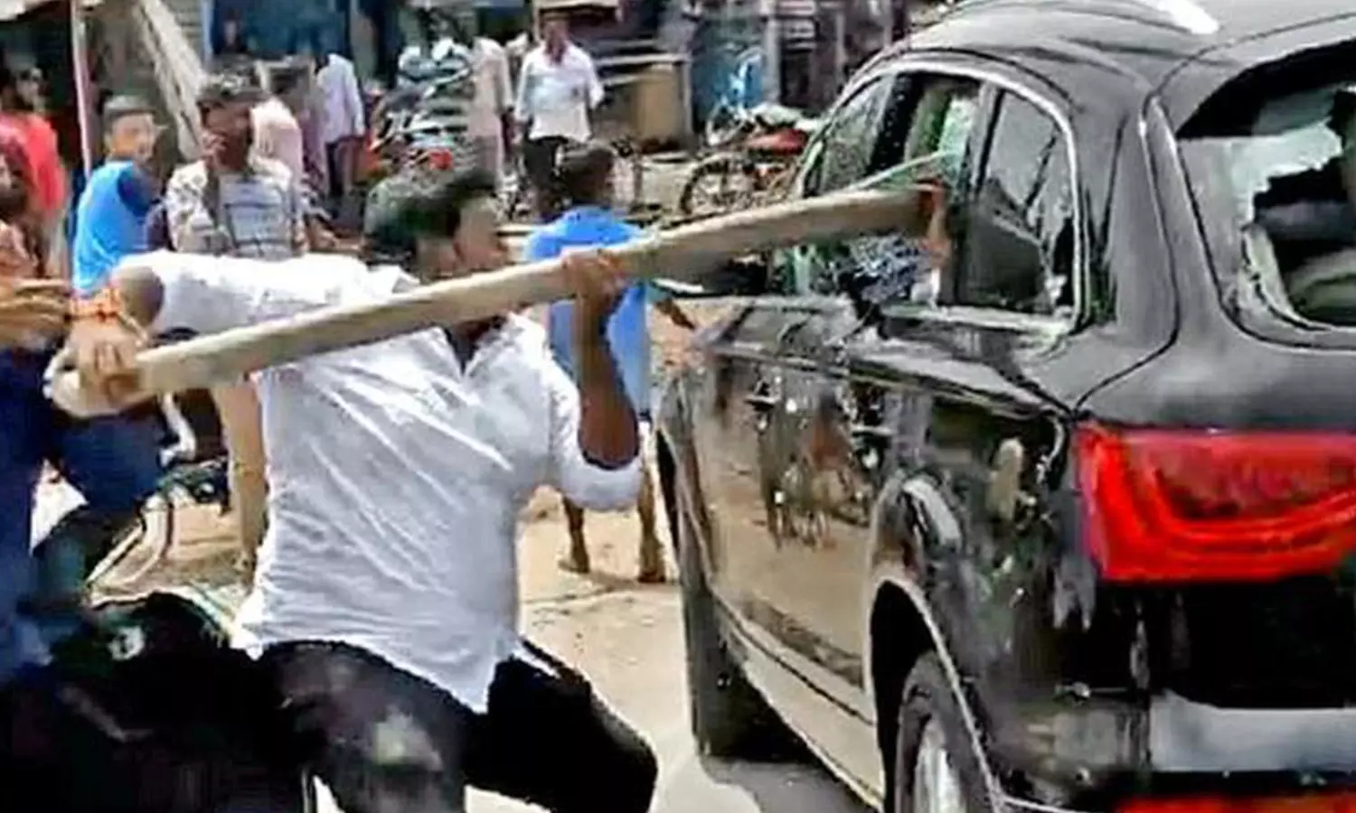 thuraka kishore, pinnelli ramakrishna reddy, arrest, macharla