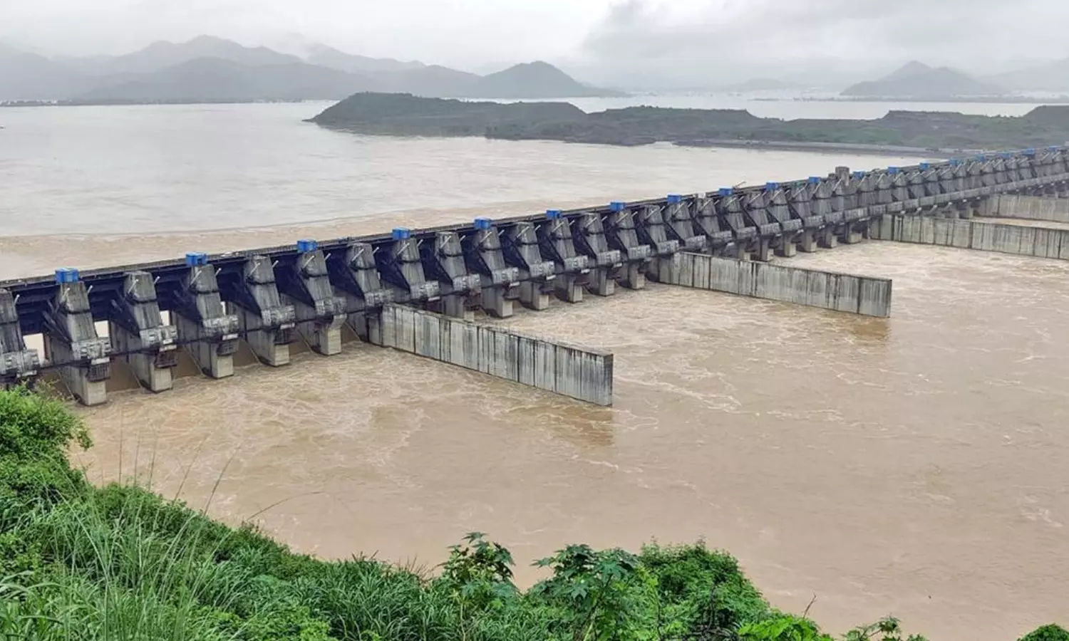 important phase, diaphram wall,  polavaram project