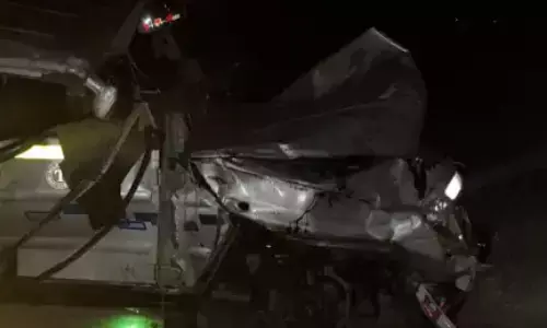 road accident, four died, vedic school students, mantralaya