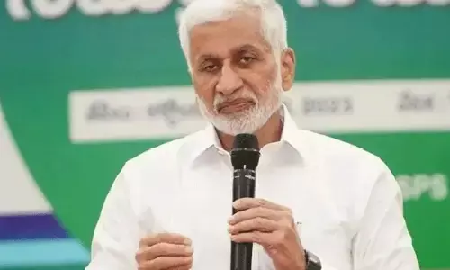 sit official, notices,  vijayasai reddy, liqour scam