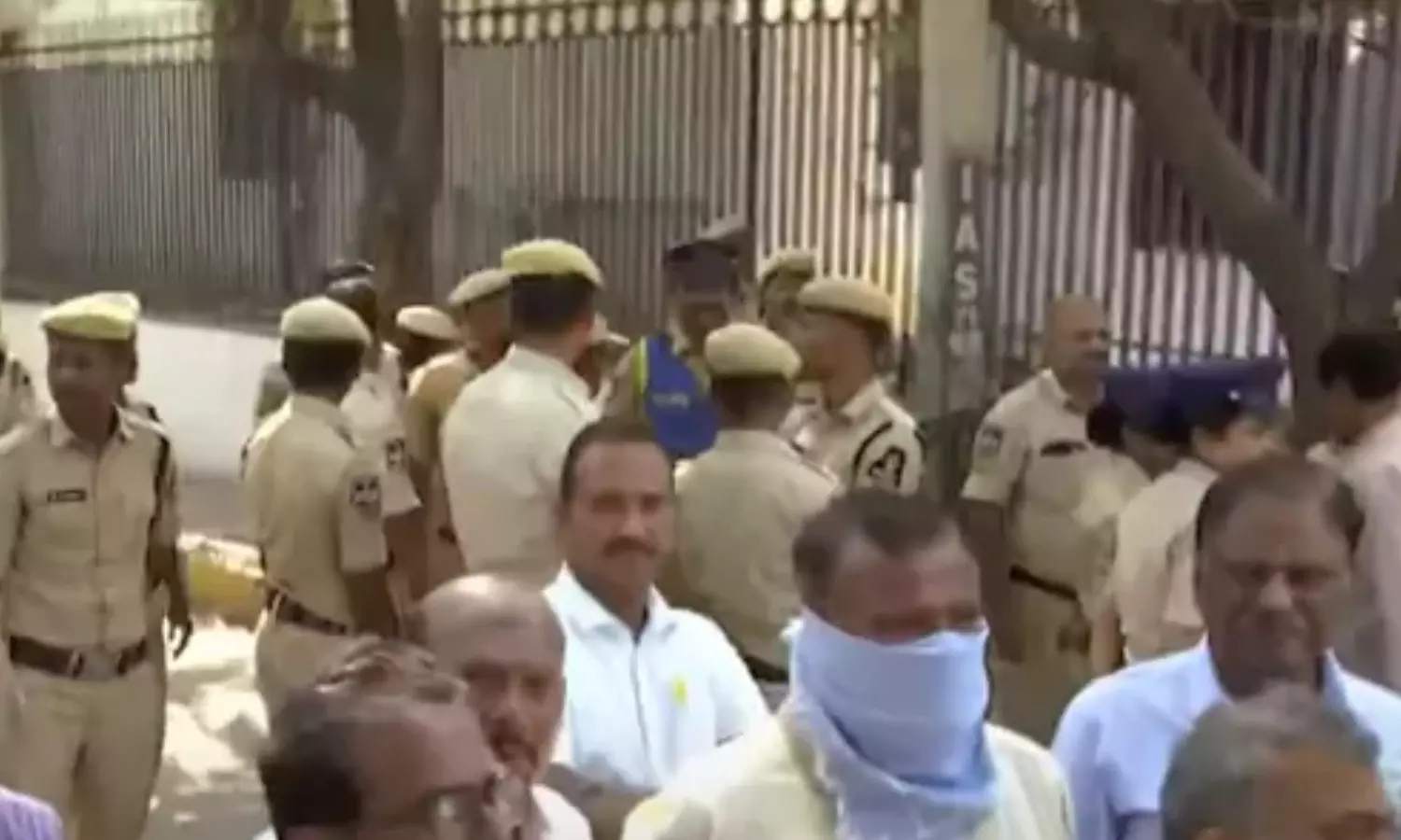 rtc workers,  notices, management, telangana