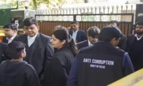 acb officials, arvind kejriwals house, ex chief minister, delhi