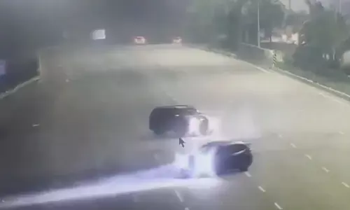 Hyderabad,ORR,Carracing