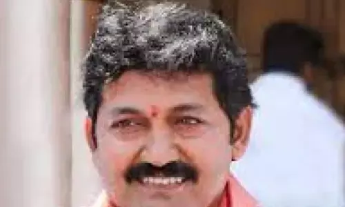 pochampally srinivas, brs mlc, police,  notices