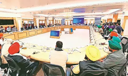 entral governement, meeting,  farmers, demands