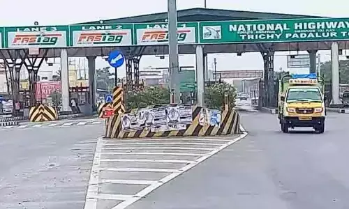 central government has imposed new regulations at toll gates
