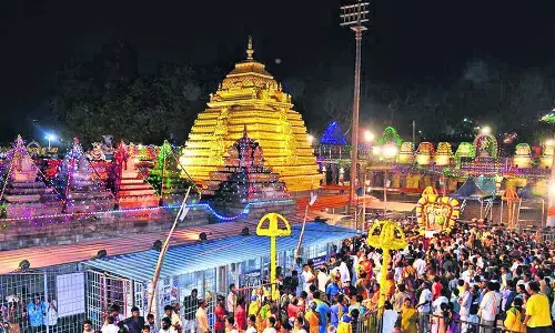 ugadi celebrations, divotess, five days,  srisailam