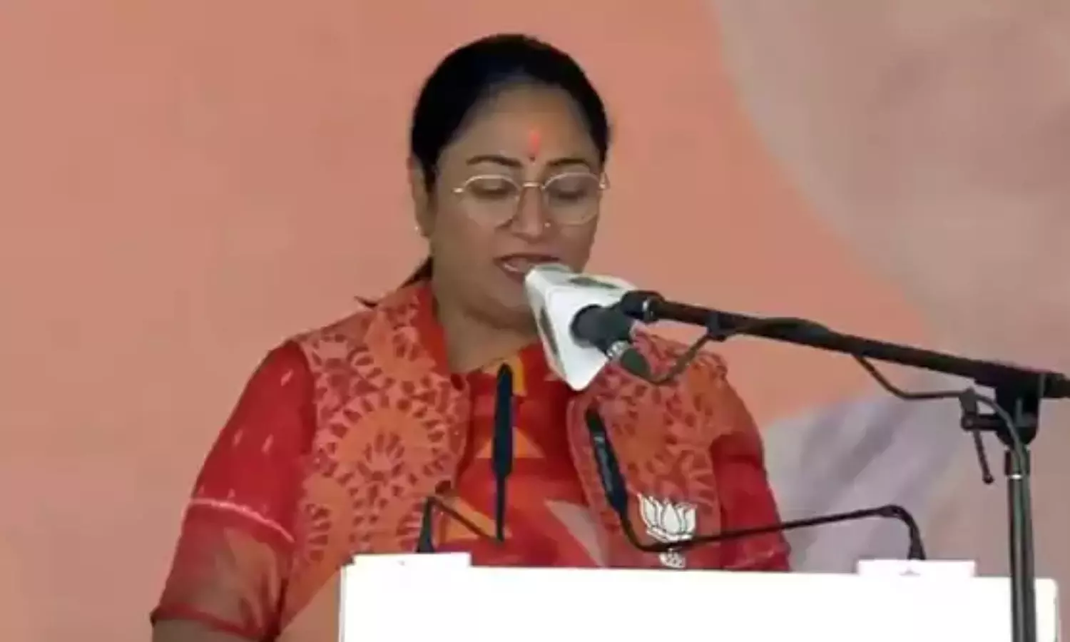rekha gupta, sworn,  chief minister, delhi