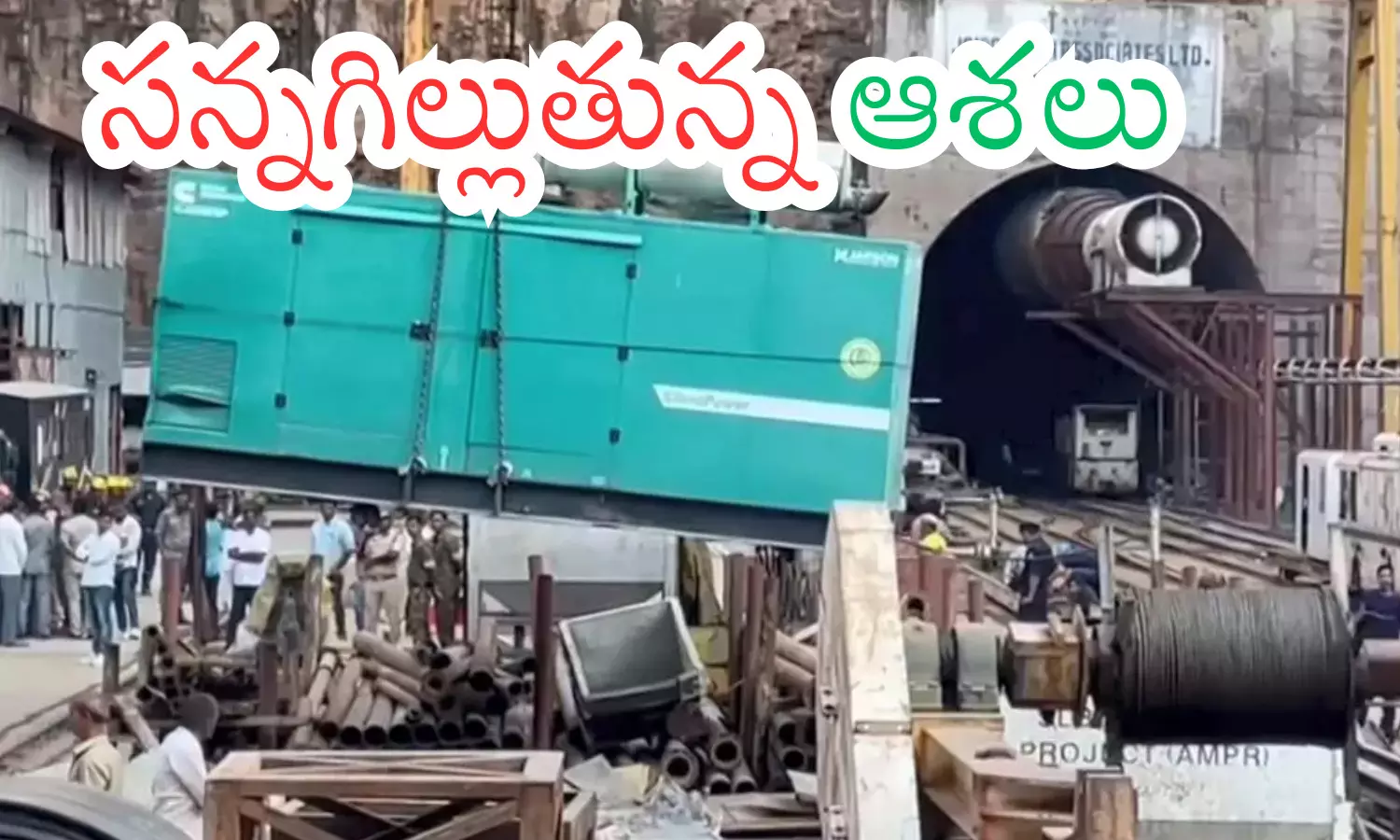 left canal tunnel, eight workers,  trapped, srisailam