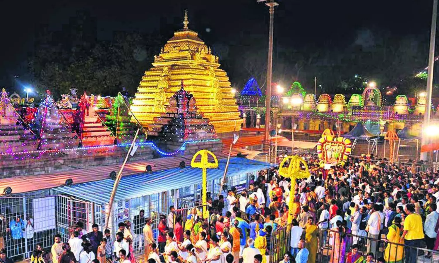 devotees, crowd, maha shivaratri, srisailam