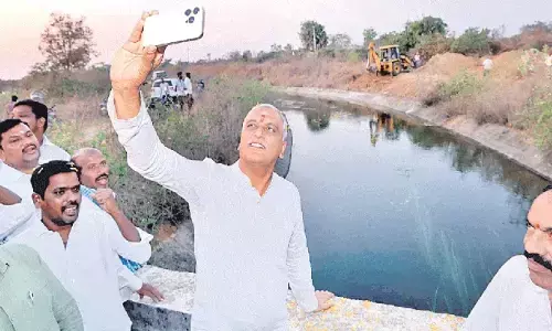 brs leaders, harish rao,  left canal tunnel, srisailam