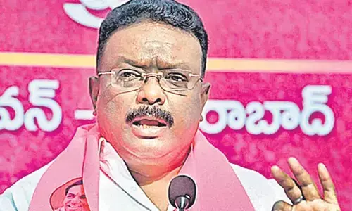 kcr,  announced, brs mlc candidate, dasoju shravan