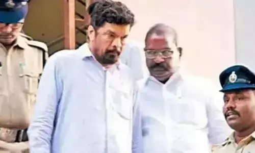 posani krishna murali, film actor, released , guntur jail