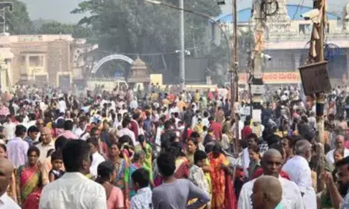 crowd,  devotees,  increased suddenly, srisailam