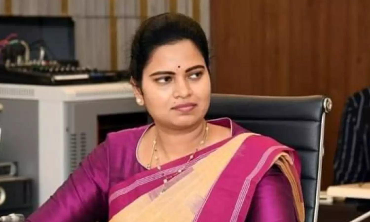 vidadala rajani, relief, high court,  andhra pradesh