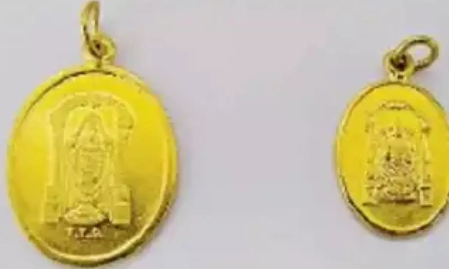 devotees, tirumala, srivari gold dollar, akshya tritiya devotees, tirumala, srivari gold dollar, akshya tritiya