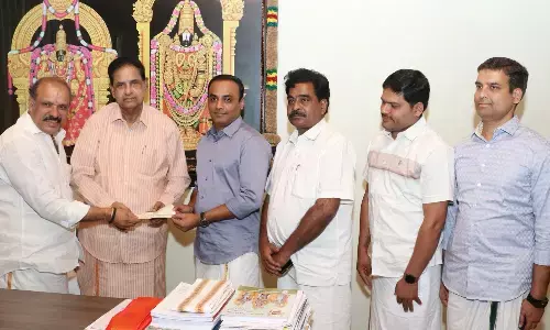 huge donation, tarigonda vengamamba annadana prasadam trust,, tirumala, bengaluru