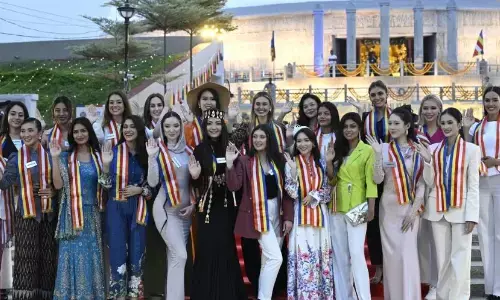 miss world contastants, visit, pillalamarri,  palamuru district.