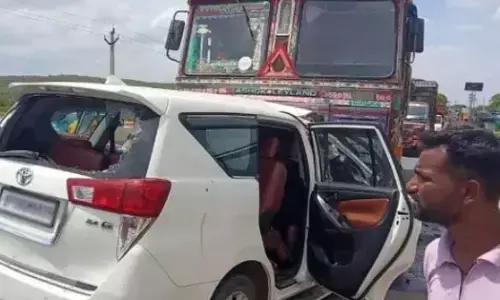 road accident, six people died, car,  prakasam district