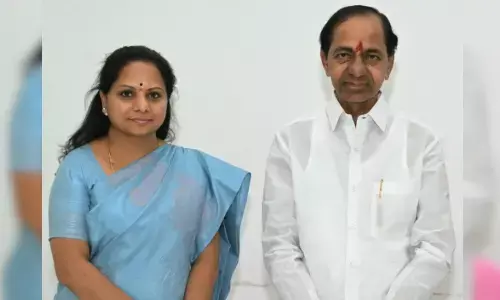 kalvakuntla kavitha, brs mlc, kcr, erravelli farm house