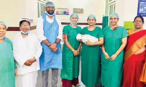 కలెక్టర్ భార్యకు ప్రభుత్వాసుపత్రిలో ప్రసవం