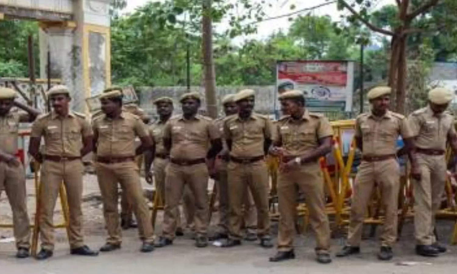 police, municipal chairman,  election, thiruvur