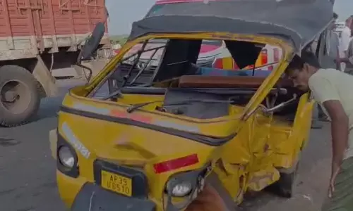 నెల్లూరు జిల్లాలో ఘోర రోడ్డు ప్రమాదం