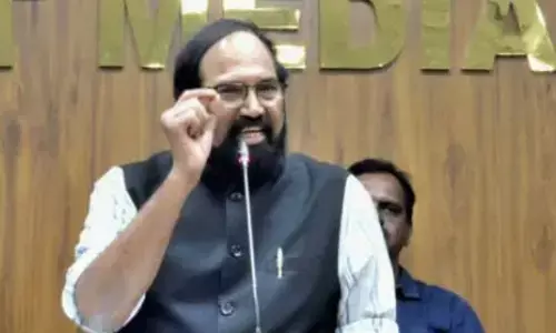 irrigation minister uttam kumar reddy despite the congress government in karnataka, rotest against the increase in the height of the almatti dam, telangana