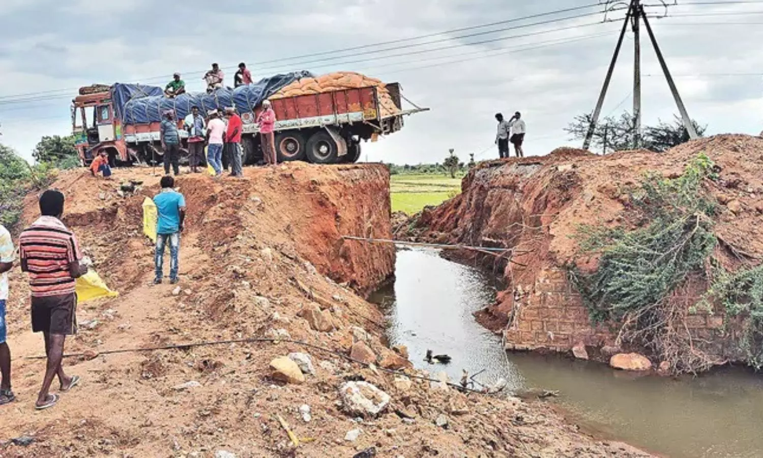 lorry ,lorrydriver,driving