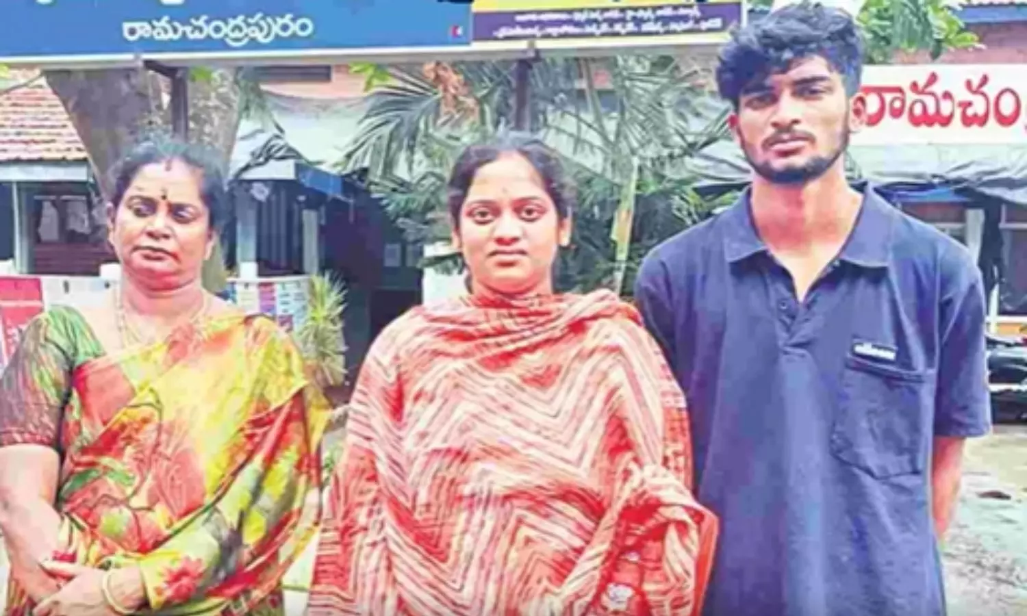 డజను పెళ్లిళ్ల ఆరోపణల్లో నిజం లేదు.. తప్పుడు ప్రచారమే!!