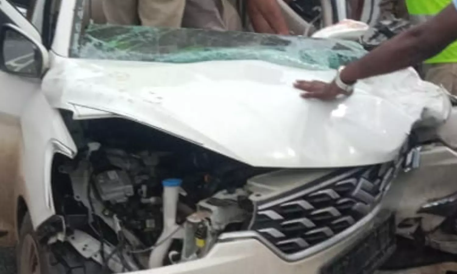 road accident, two people died , durgapuram, kodada mandal