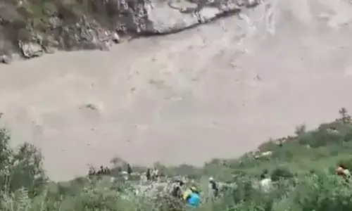 eleven people were missing, accident , alaknanda river., uttarakhand